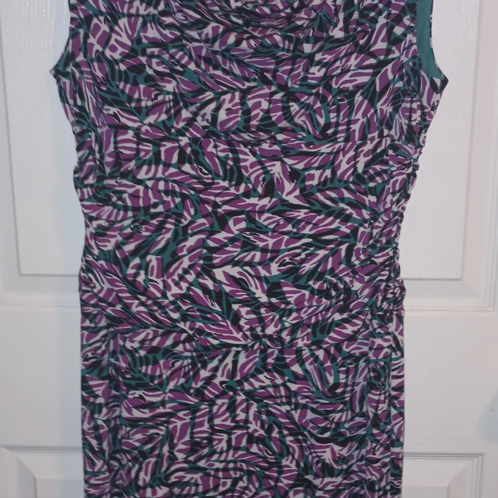 Dress - Picture 4 of 5